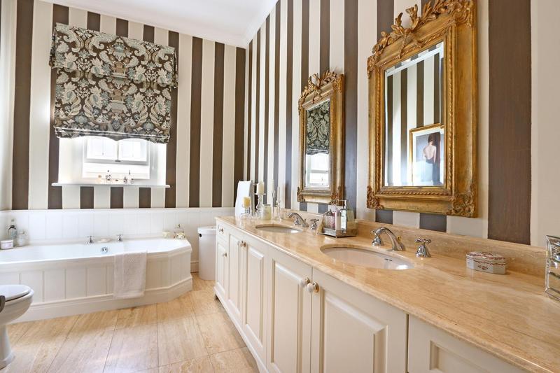 To Let 4 Bedroom Property for Rent in Steenberg Estate Western Cape